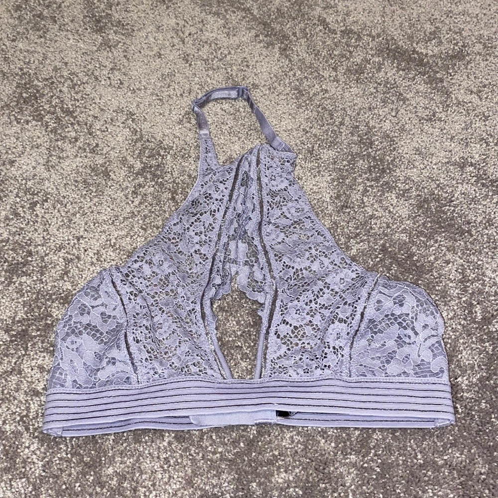 Victoria's Secret Very Sexy Purple Lace Halter Bralette Size S Keyhole